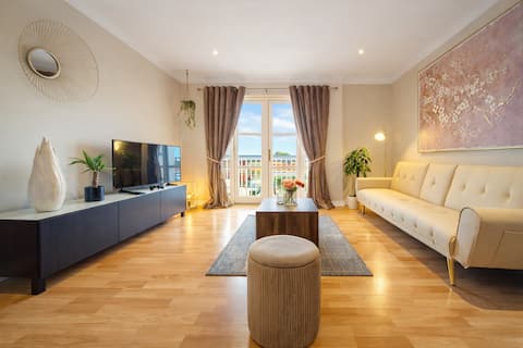 Modern 2BR in Central Ballina • 4 Guests