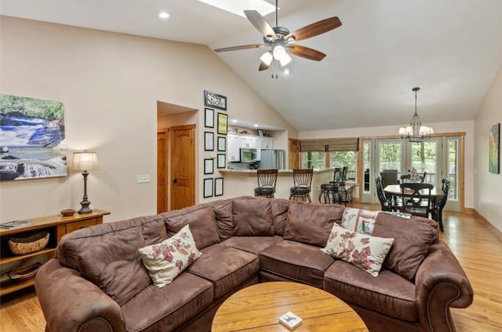 New Hot Tub! Close To Highlands And Cashiers! - Highlands, NC