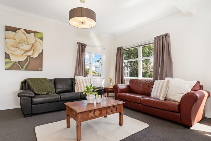 Sunset Villa - Martinborough