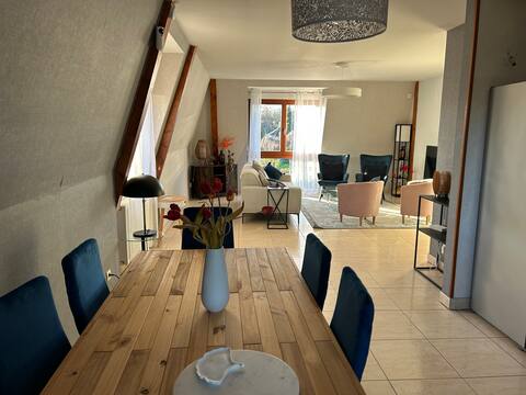 Accommodation 100 m 2 quiet 3 bedrooms 4 beds
