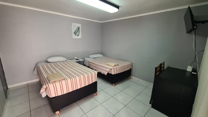 Hostal Minero Del Nortehabitación 2 Camas(h1) - Calama
