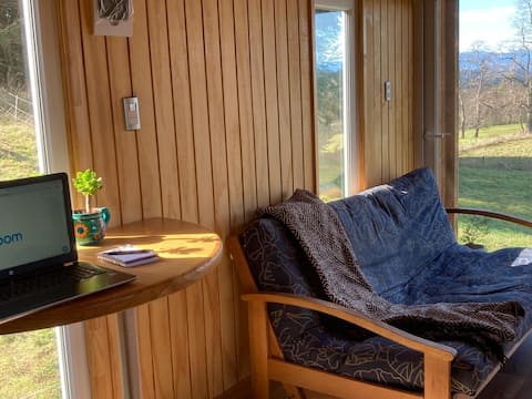 Popular Airbnb listing: Mini House overlooking Lake Rupanco and +5 volcanoes in Puyehue