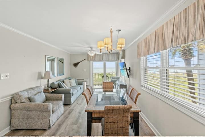 Palmwood Villas 101- Oceanfront 2br/2ba- Pool - North Myrtle Beach, SC