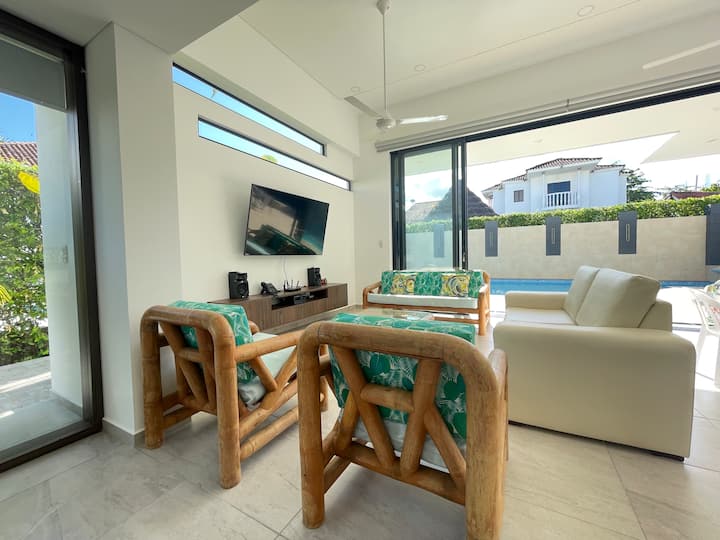 Espectacular Casa En Condominio La Estancia Melgar - Melgar