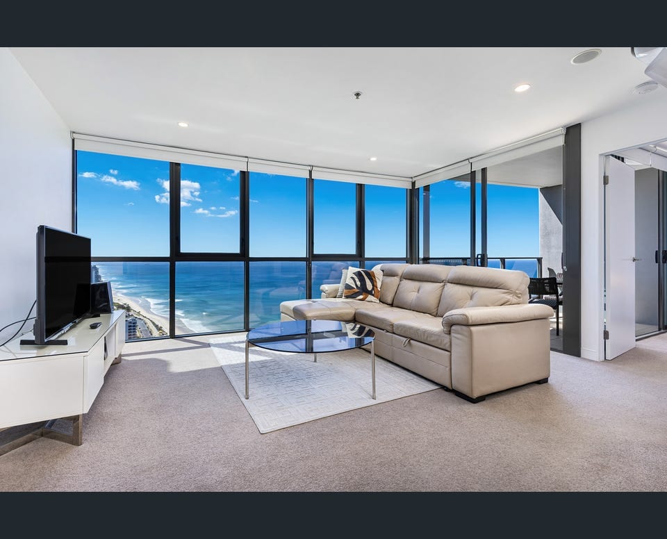 Popular Airbnb listing: High Life on Level 39 in Surfers Paradise