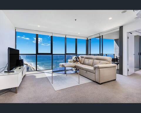 Popular Airbnb listing: High Life on Level 39 in Surfers Paradise