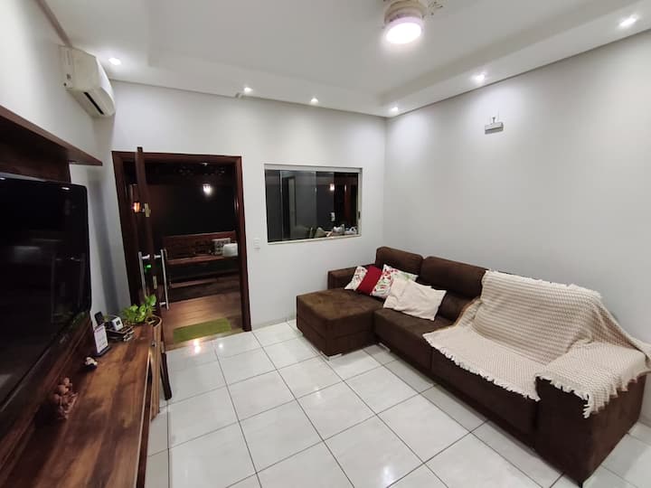 Casa Completa • Varanda Totó •  Climatizada - Catanduva