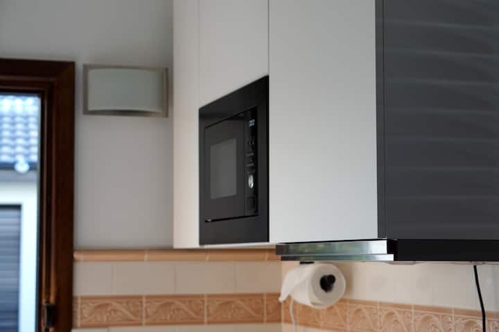 Private 1br Guesthouse · Ensuite + Kitchenette - Queanbeyan