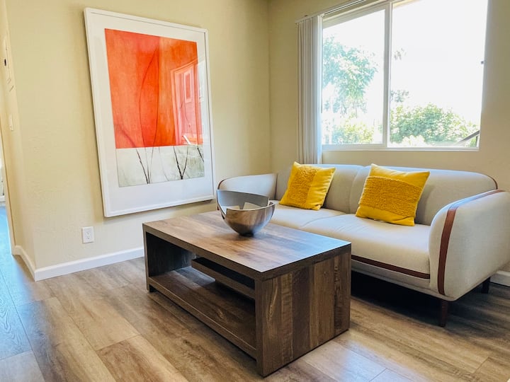 2 Bedrooms 1 Bathroom Home In Downtown San Jose - San Jose, CA