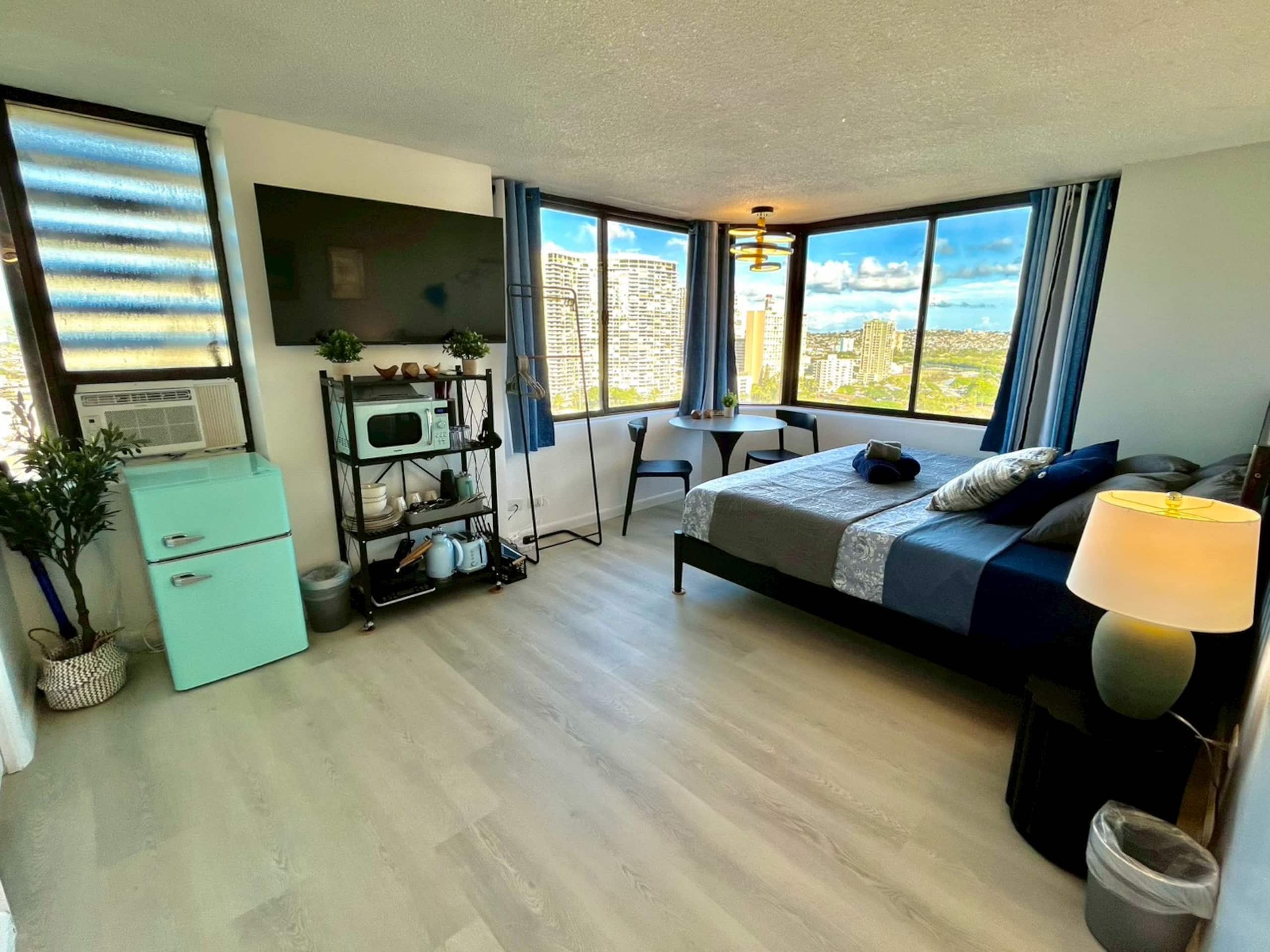 Condo in Honolulu · ★5.0 · Studio · 1 bed · 1 bath - Image 6