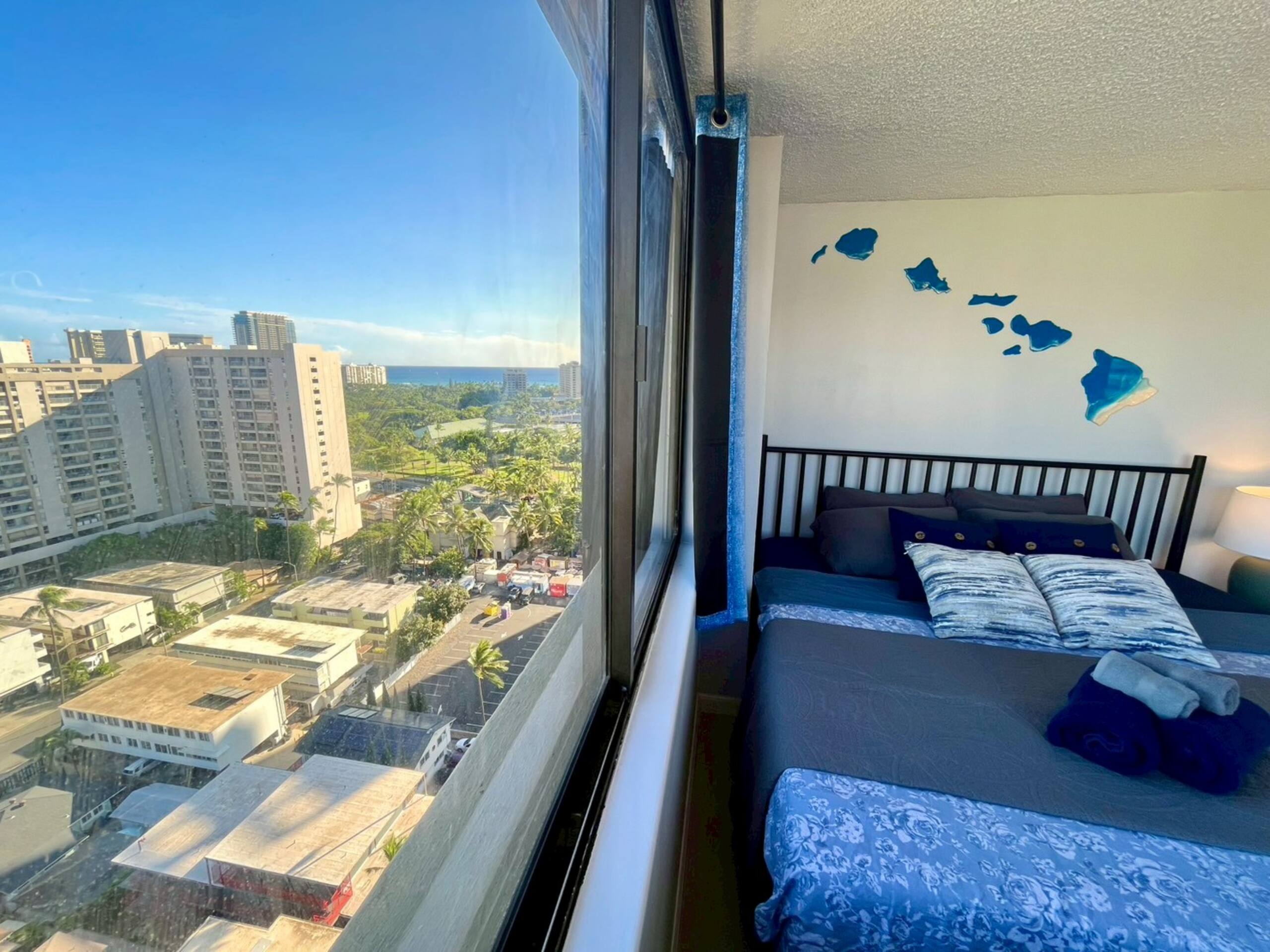 Condo in Honolulu · ★5.0 · Studio · 1 bed · 1 bath - Image 22