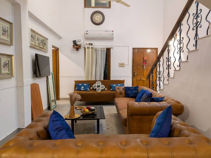Living room image 2