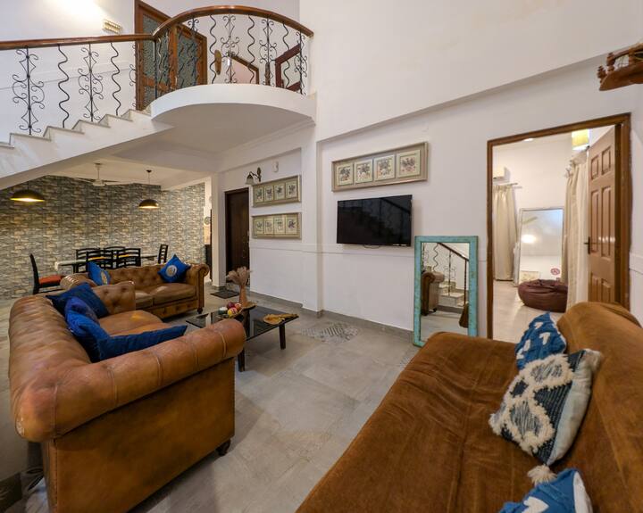 Living room image 4