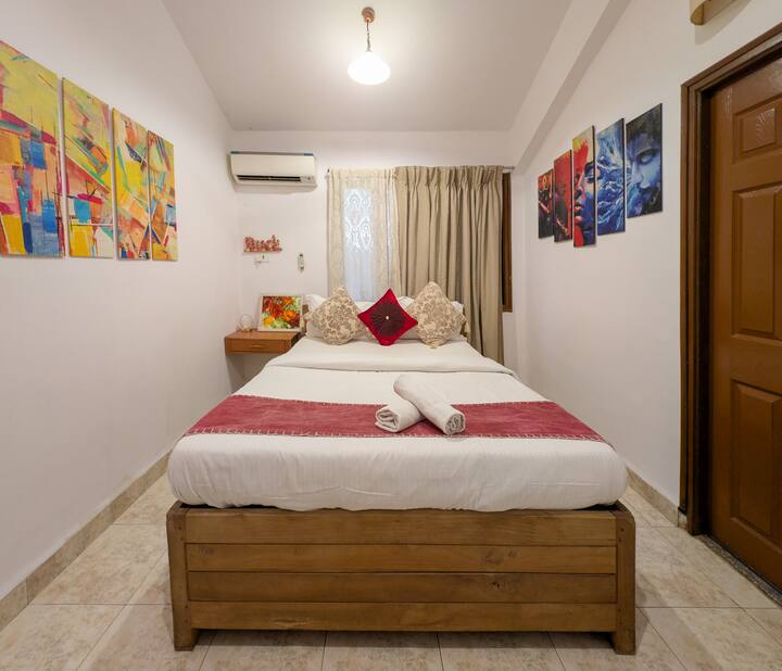 Bedroom 1 image 1