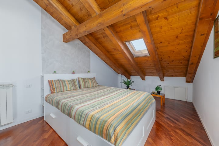 საძინებელი 1