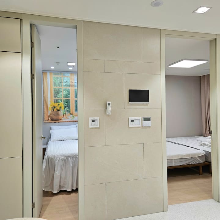 Spavaća soba1,2 od kuhinje