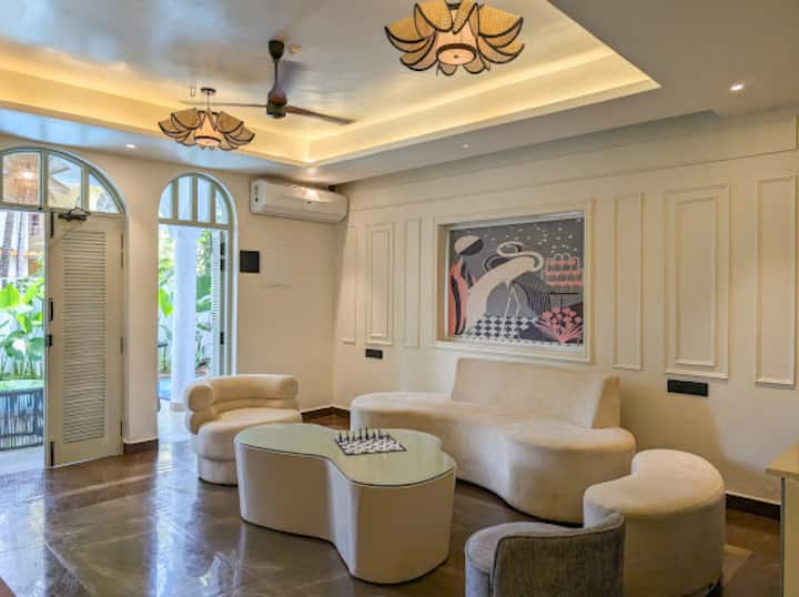 Living room image 3