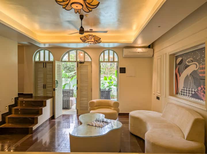 Living room image 4