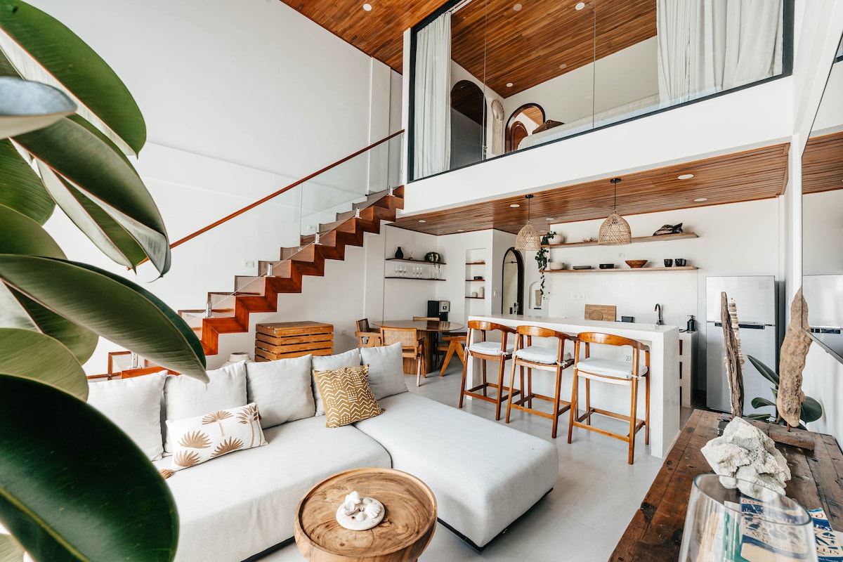 Villa in South Kuta · ★4.75 · 2 bedrooms · 2 beds · 2 private baths, Airbnb-Vergleich