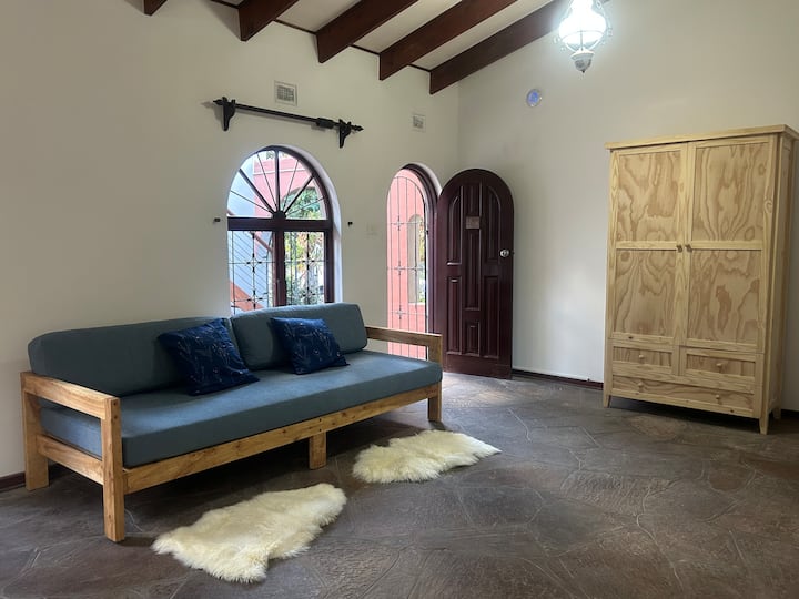 მისაღები ოთახი 2