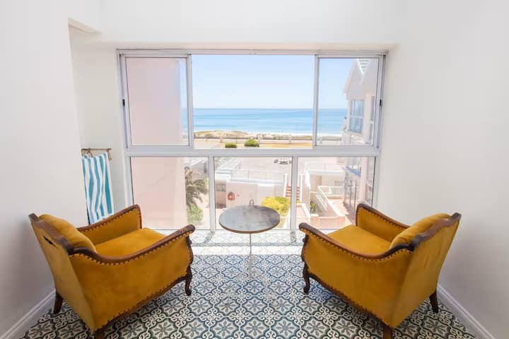 Beach House On The Sea With Great Views - Port Elizabeth