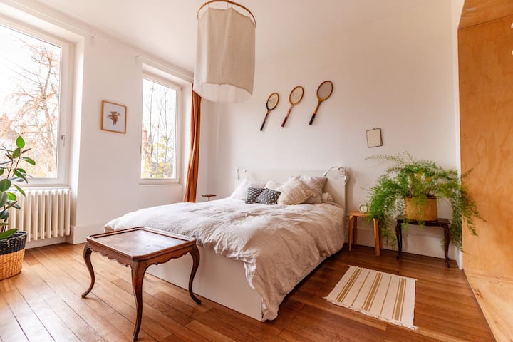 საძინებელი 1