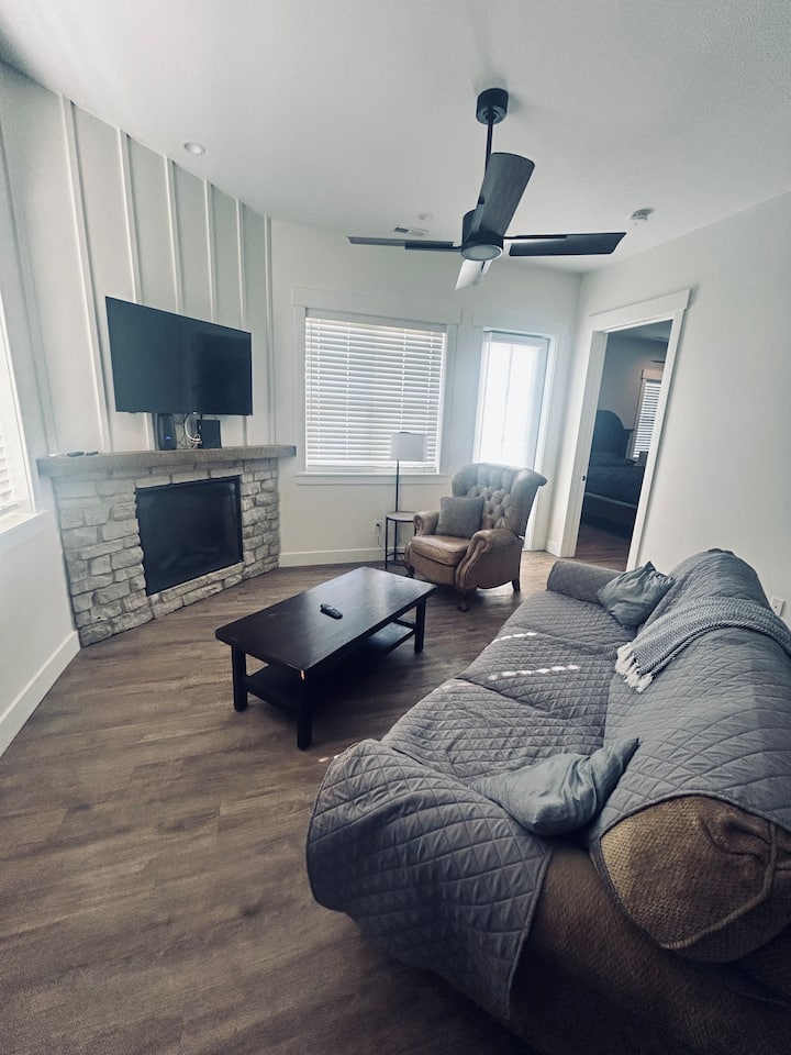 Sovereign Village Rowhouse 107 - Choctaw Lake, OH