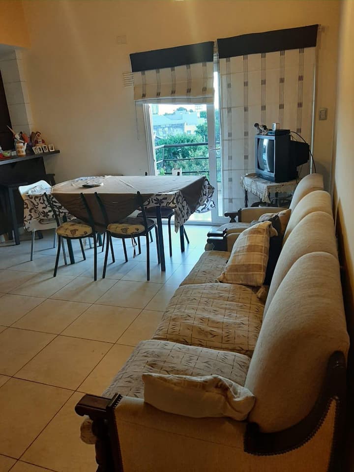 Apartamento de dois quartos no último andar em Villa Devoto