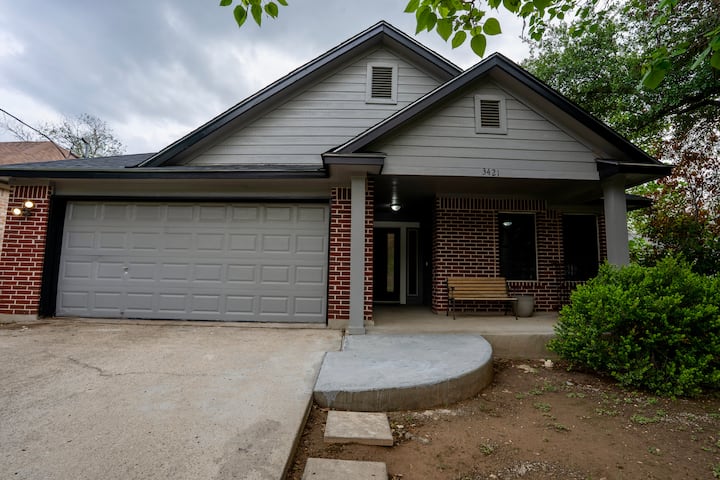 Newly Renovated South Austin Gem 3br/2ba - Austin, TX
