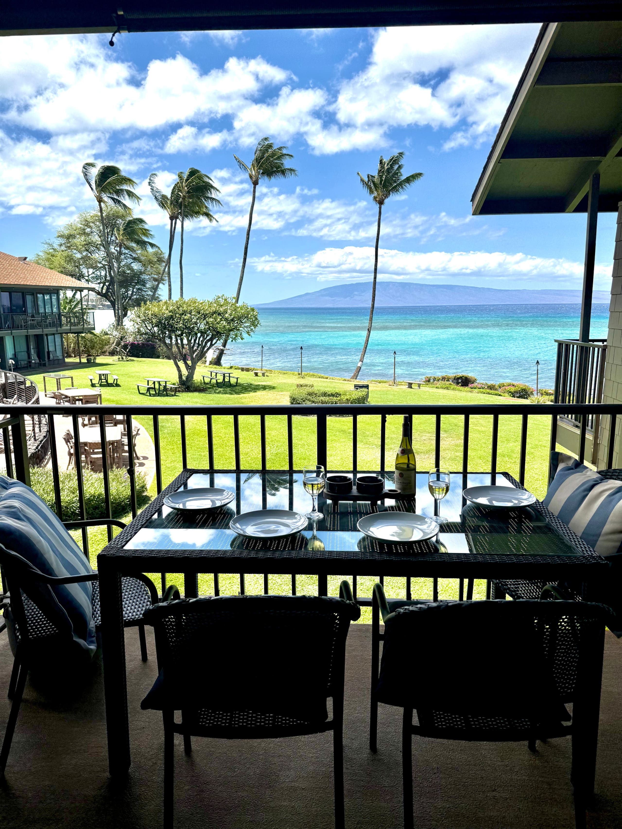 Condo in Lahaina · ★5.0 · 2 bedrooms · 2 beds · 2 private baths - Image 23