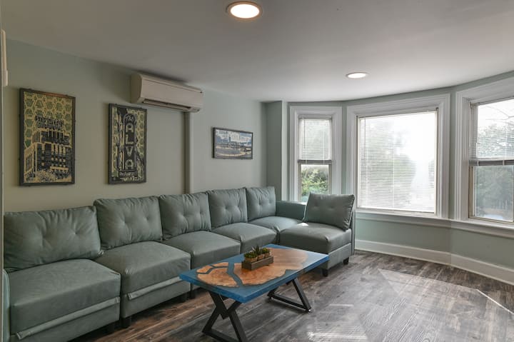 Downtown Botanical Boho Penthouse - Harrisburg, PA