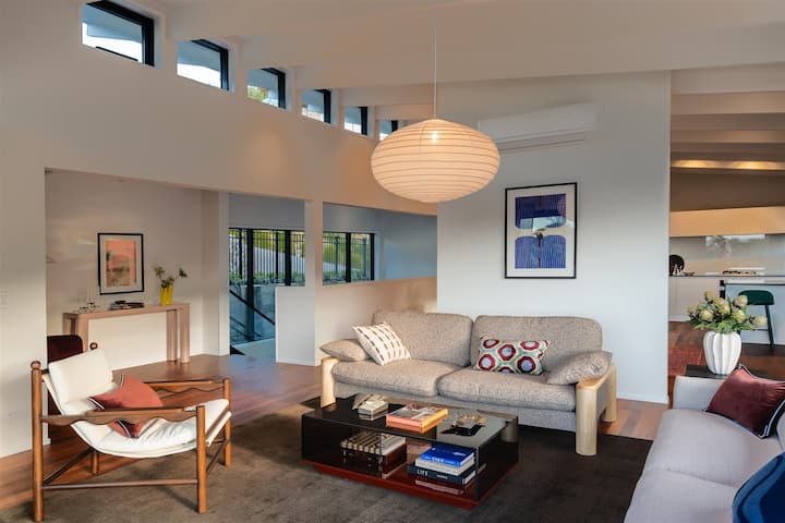 Bold & Beautiful- The Close 14a Paihia - Paihia