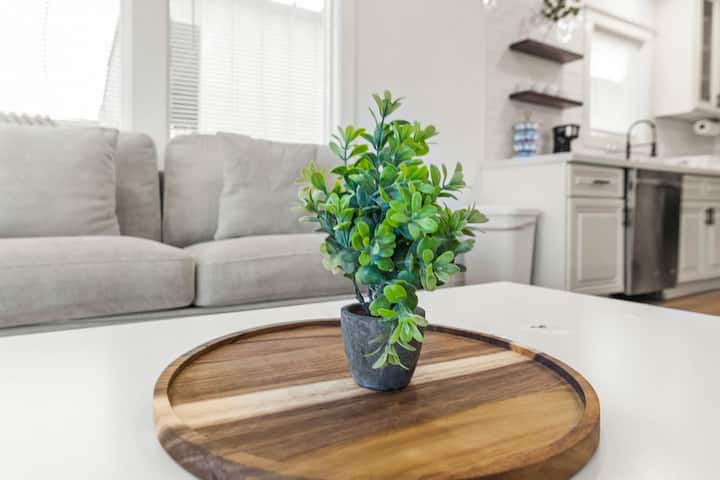 Modern Eado Apartment Near Downtown - Houston, TX