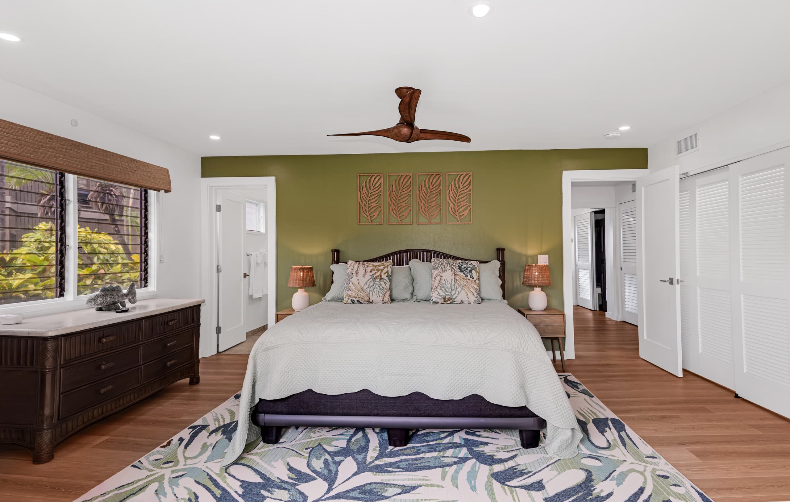 Condo in Kahaluu-Keauhou · ★4.95 · 1 bedroom · 2 beds · 2 baths - Photo 9