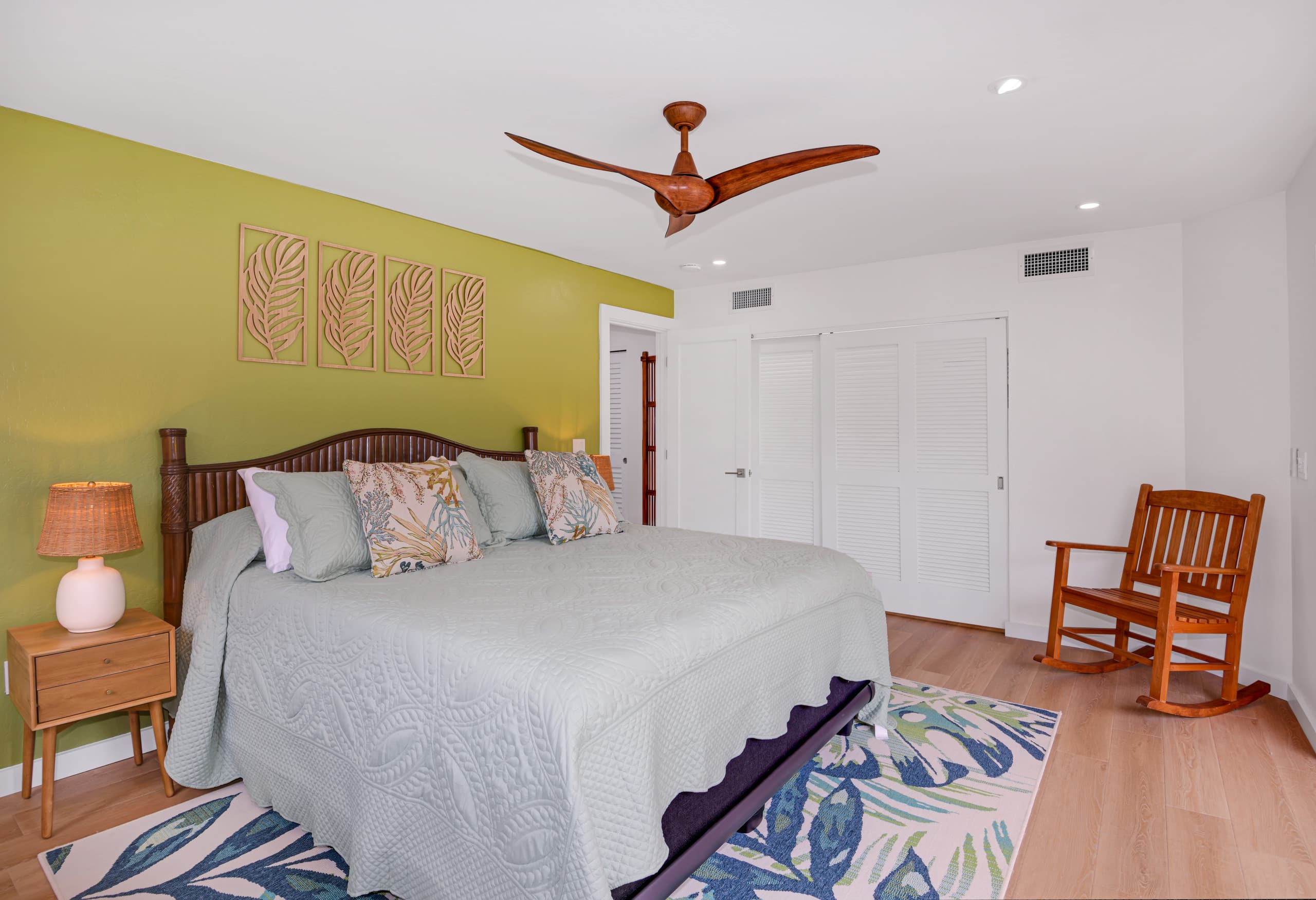 Condo in Kahaluu-Keauhou · ★4.95 · 1 bedroom · 2 beds · 2 baths - Photo 8