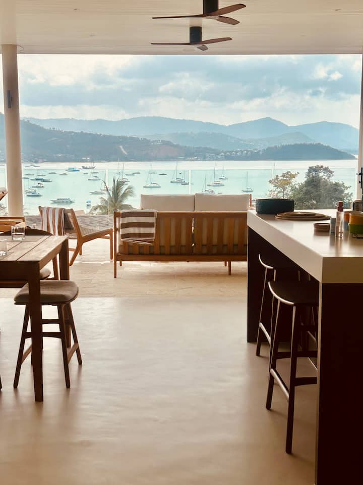 Coco's Sunset
   4 Bedroom Villa
 Koh Samui - 태국