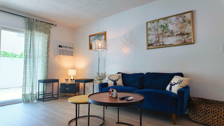 2br/4 Beds/3 Tvs/prime Location /Near Elac - Vernon, CA