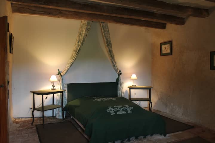 غرفة النوم 1