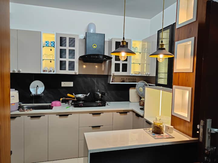 2 Bhk Fully Furnishedac Flat With Working Kitchen - Bathinda