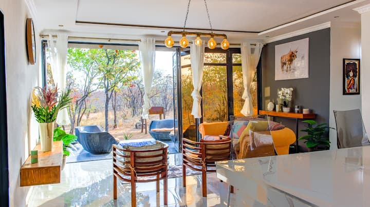 Clair De Lune (Moonlight ) Farm Stay - Botswana