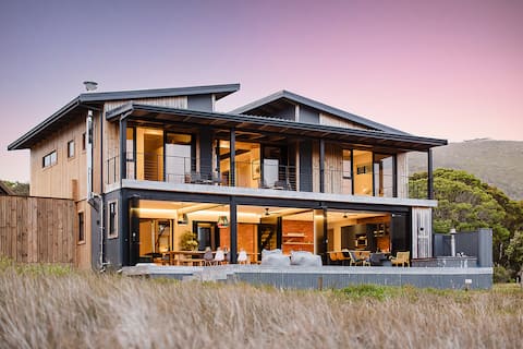 Modern 14 Bed Home in Eco-Estate on Knysna Lagoon