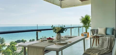 Luxury Beach Penthouse |3BR•Jacuzzi•Marriott pools