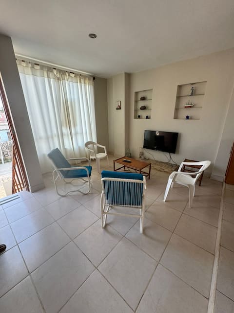 Top performing Airbnb: Apartment in downtown Playa Colán, 3 bedrooms in Colán