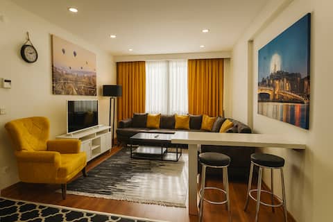 Top Airbnb: 2+1 Duplex Apartment with Sea View in Bakırköy in Bakırköy