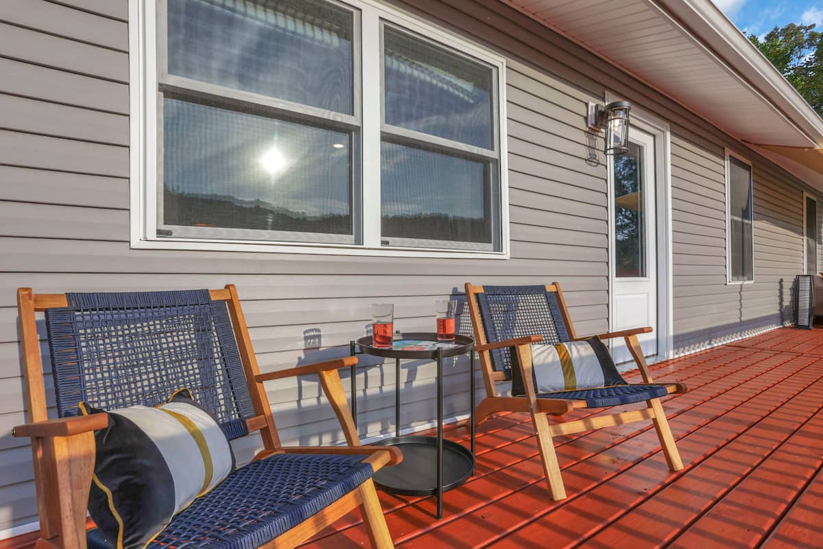 Edens Hillside Haven deck seating with hillside view