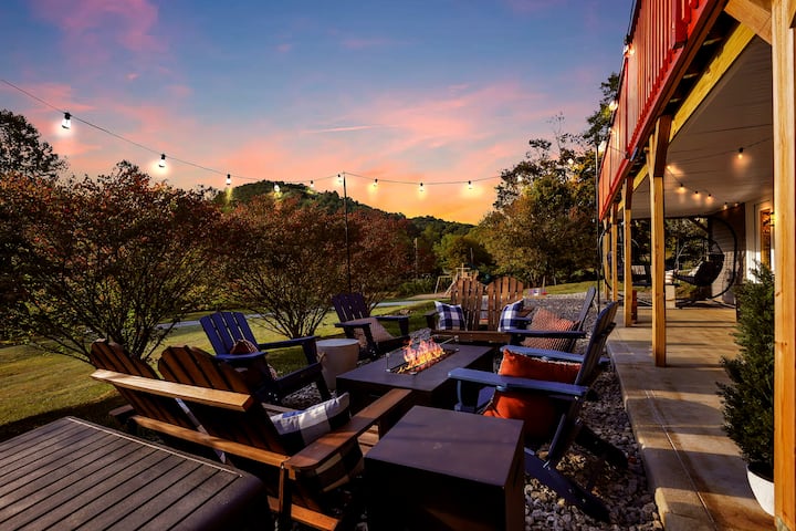 Propane firepit with Adirondack chairs