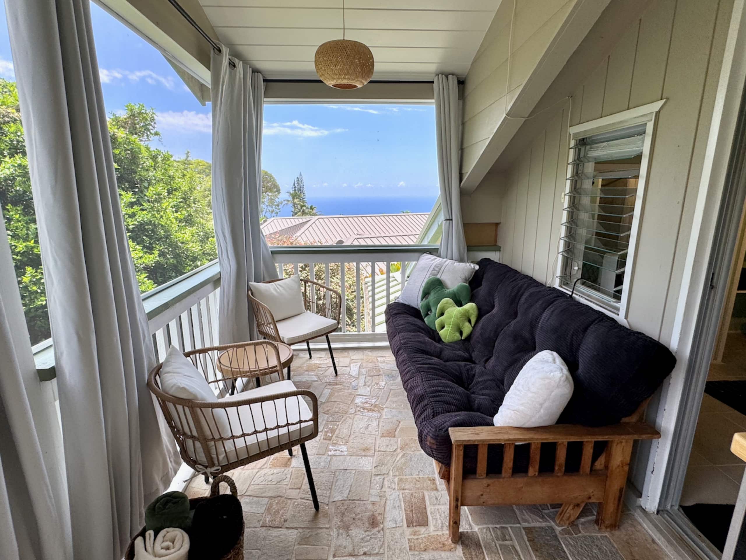 Ocean View Studio • Breezy Lanai & Sunsets - Main photo