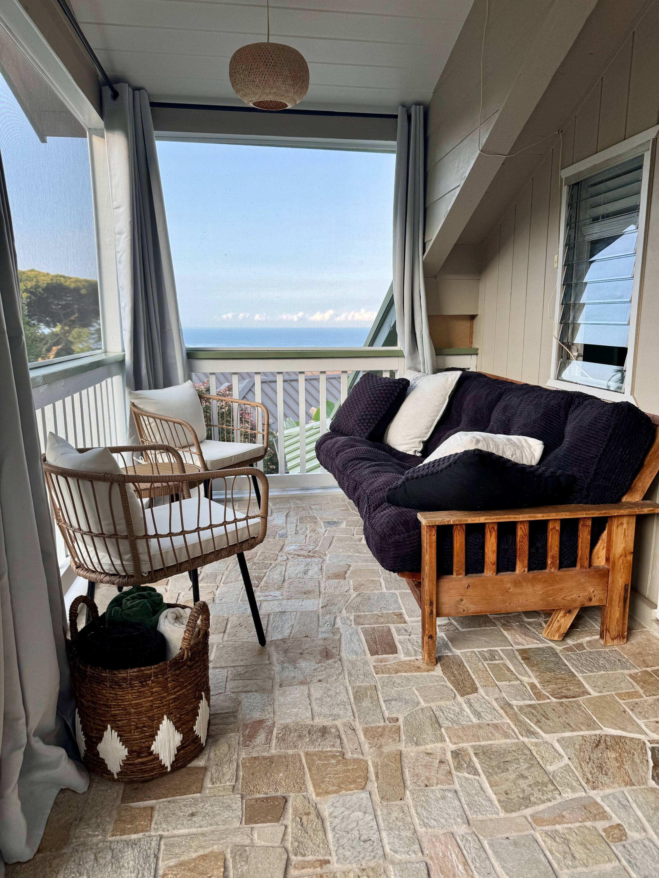 Ocean View Studio • Breezy Lanai & Sunsets - Photo 2