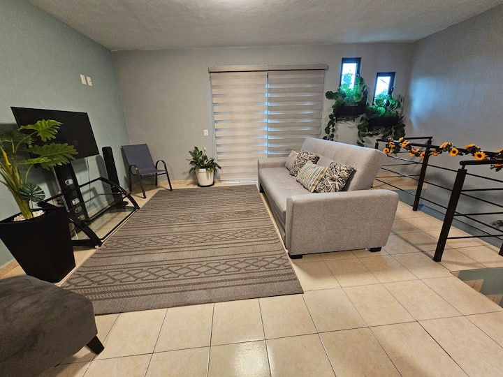 Casa Para 6 En Guadalajara | Estancia Larga/ Forum - メキシコ グアダラハラ