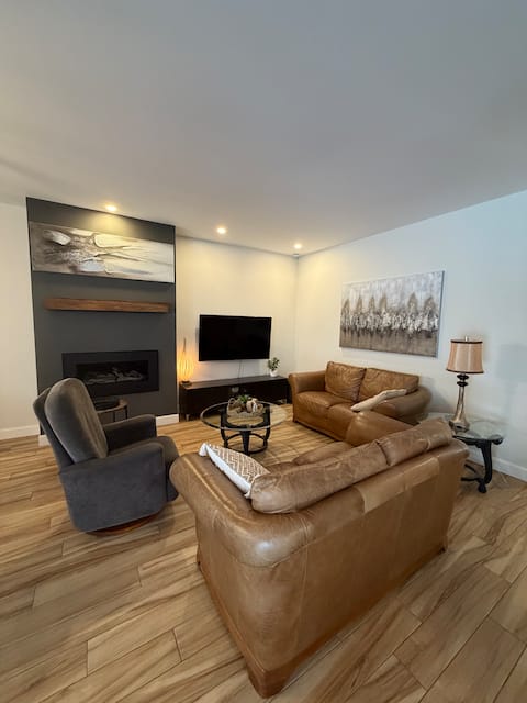 Successful Airbnb property: Between city and nature in Saguenay